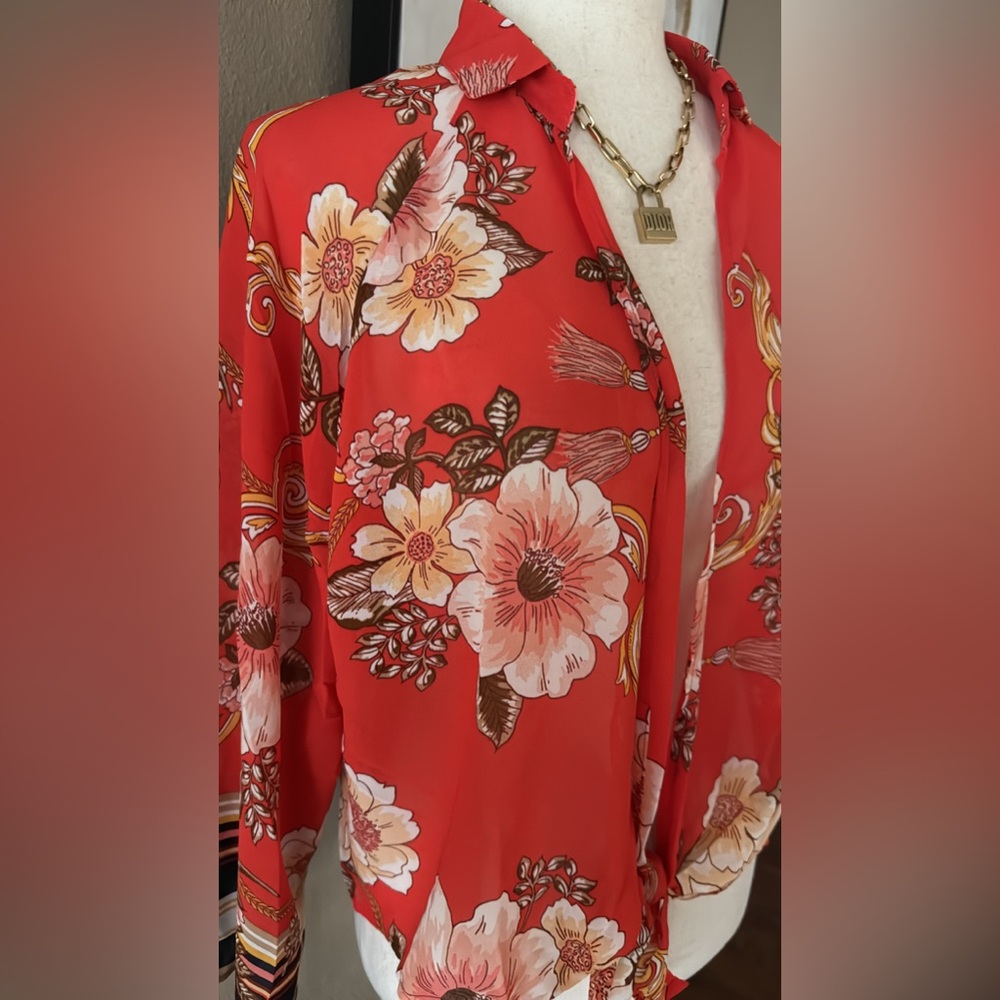 Floral Tie-Front Blouse - Red - Picture 13 of 14